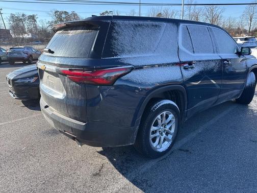 2023 Chevrolet Traverse LS