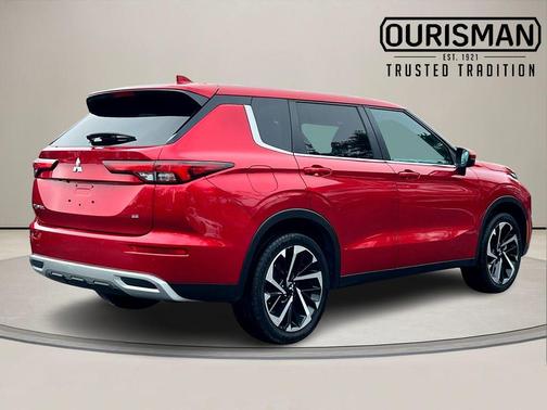 2024 Mitsubishi Outlander SE