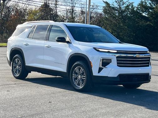 2024 Chevrolet Traverse LT