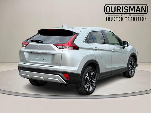 Labrador Black Pearl 2025 Mitsubishi Eclipse Cross