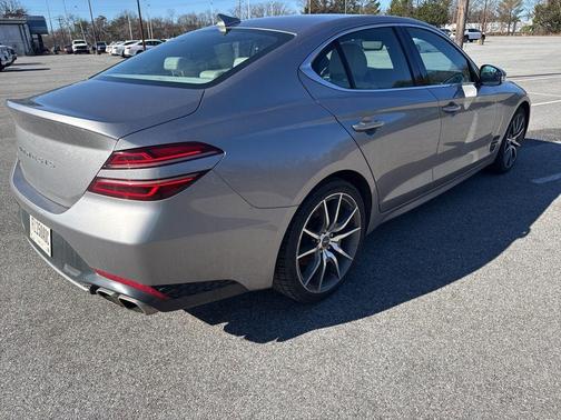 2023 Genesis G70 2.0T