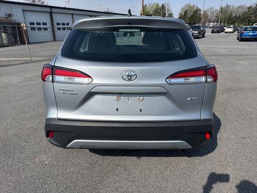 Silver 2024 Toyota Corolla Cross L