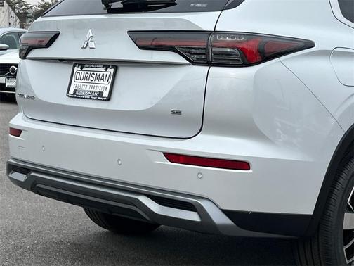 2026 Mitsubishi Outlander SE