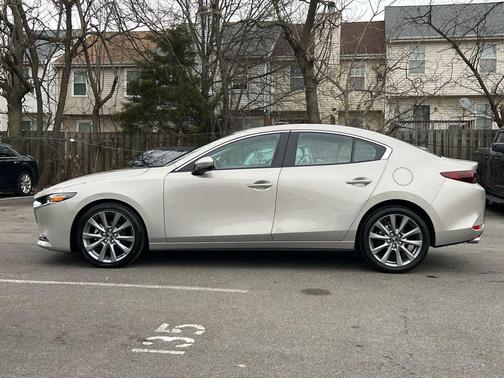 2025 Mazda Mazda3 FWD w/Preferred Package