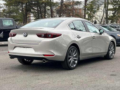 2025 Mazda Mazda3 FWD w/Preferred Package