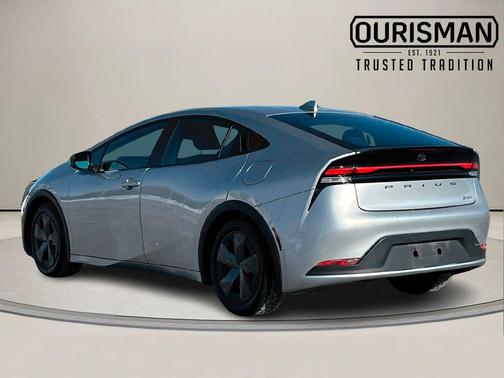 2024 Toyota Prius LE