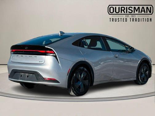 2024 Toyota Prius LE