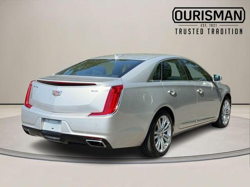 Radiant Silver Metallic 2019 Cadillac XTS Luxury