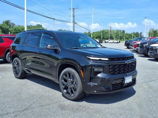 2025 Chevrolet Traverse RS