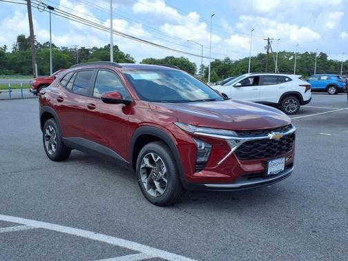 2025 Chevrolet Trax LT