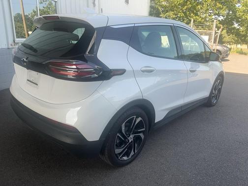 2023 Chevrolet Bolt EV 2LT