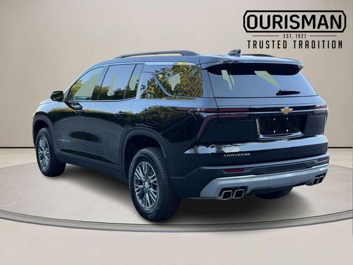 Black Metallic 2025 Chevrolet Traverse LT