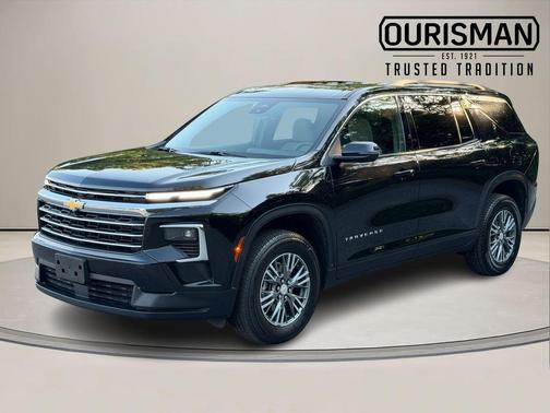 Black Metallic 2025 Chevrolet Traverse LT