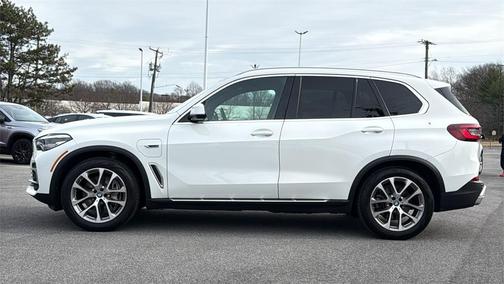 2022 BMW X5 PHEV xDrive45e