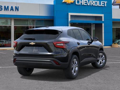 2025 Chevrolet Trax LS