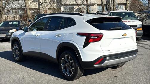 2024 Chevrolet Trax LT