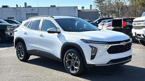 2024 Chevrolet Trax LT