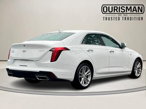 2024 Cadillac CT4 Luxury