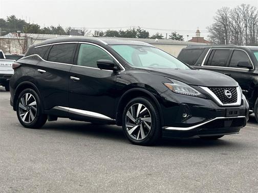 2023 Nissan Murano SL