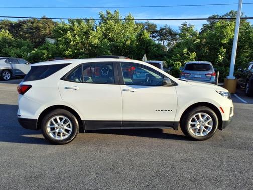 2023 Chevrolet Equinox LS