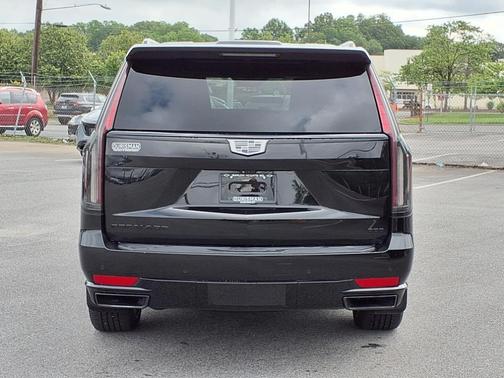 2022 Cadillac Escalade ESV Sport