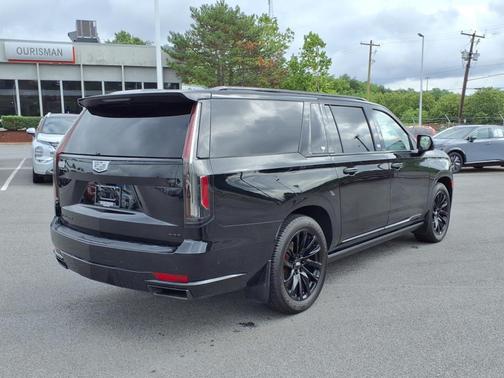 2022 Cadillac Escalade ESV Sport