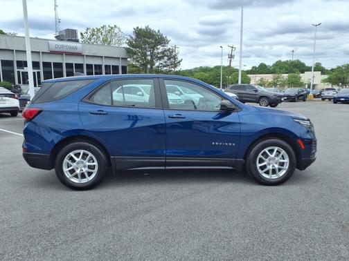 2022 Chevrolet Equinox LS