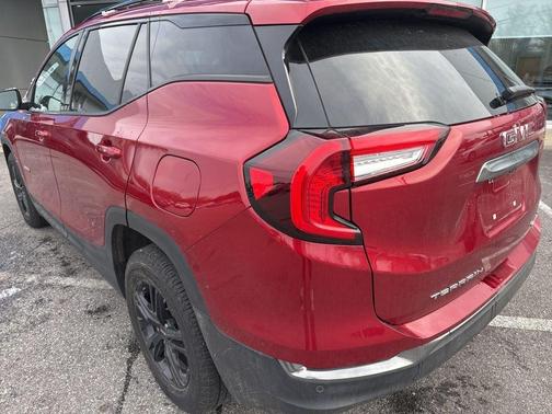2023 GMC Terrain AT4