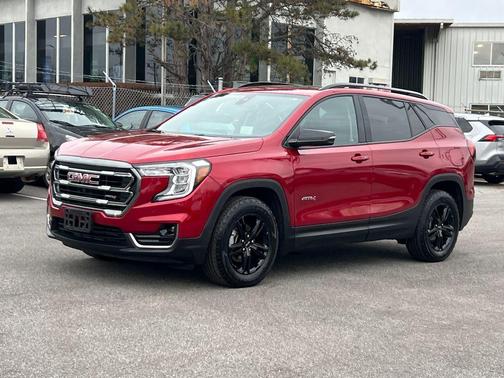 2023 GMC Terrain AT4