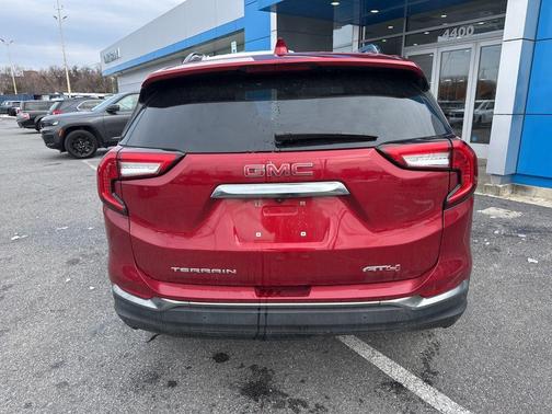 2023 GMC Terrain AT4
