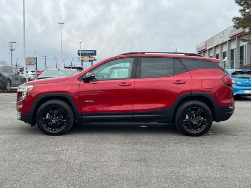 2023 GMC Terrain AT4