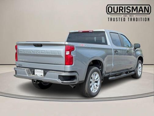 Sterling Gray Metallic 2026 Chevrolet Silverado 1500 Custom