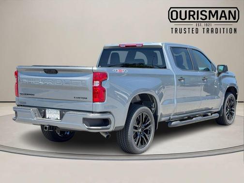 Sterling Gray Metallic 2026 Chevrolet Silverado 1500 Custom