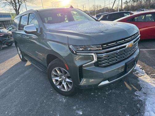2023 Chevrolet Suburban Premier