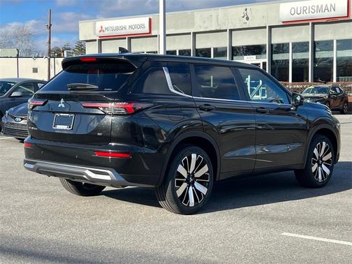 2026 Mitsubishi Outlander SE