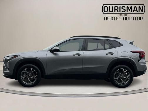 Sterling Gray Metallic 2025 Chevrolet Trax LT