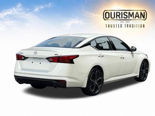 White 2023 Nissan Altima 2.5 SR