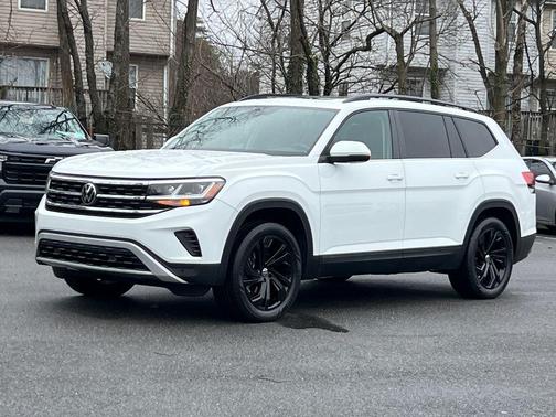 2022 Volkswagen Atlas 2.0T SE w/Technology