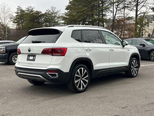 2024 Volkswagen Taos 1.5T SE
