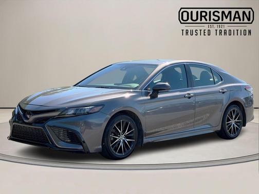 Predawn Gray Mica 2022 Toyota Camry SE