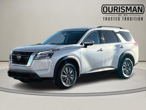 2024 Nissan Pathfinder SV