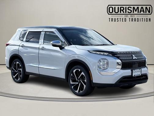 2022 Mitsubishi Outlander ES