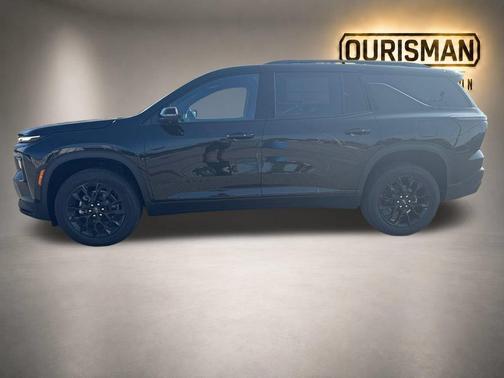 Mosaic Black Metallic 2026 Chevrolet Traverse LT