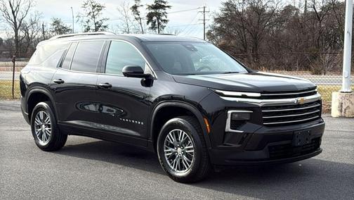 2024 Chevrolet Traverse LT