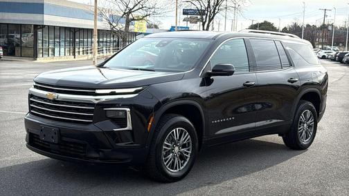 2024 Chevrolet Traverse LT