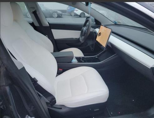2020 Tesla Model 3 Performance