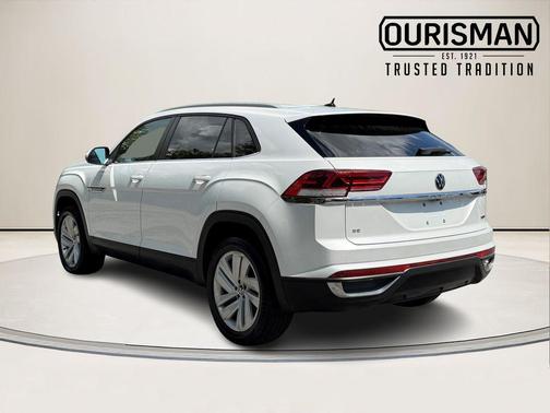 Oryx White Pearl Effect 2021 Volkswagen Atlas Cross Sport 2.0T SE w/Technology