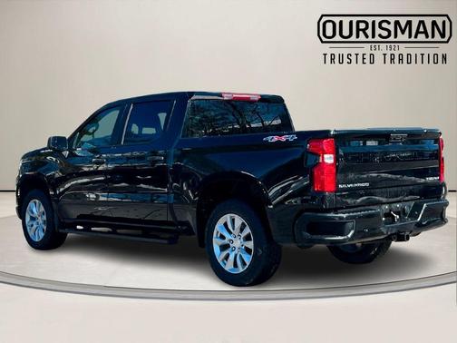 2022 Chevrolet Silverado 1500 Custom