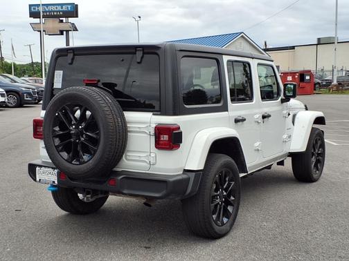2023 Jeep Wrangler 4xe Sahara