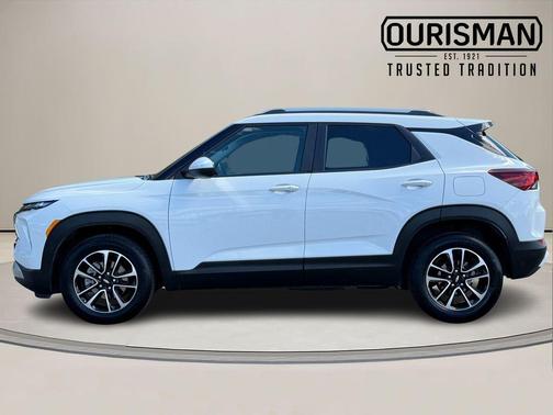 Summit White 2025 Chevrolet Trailblazer LT
